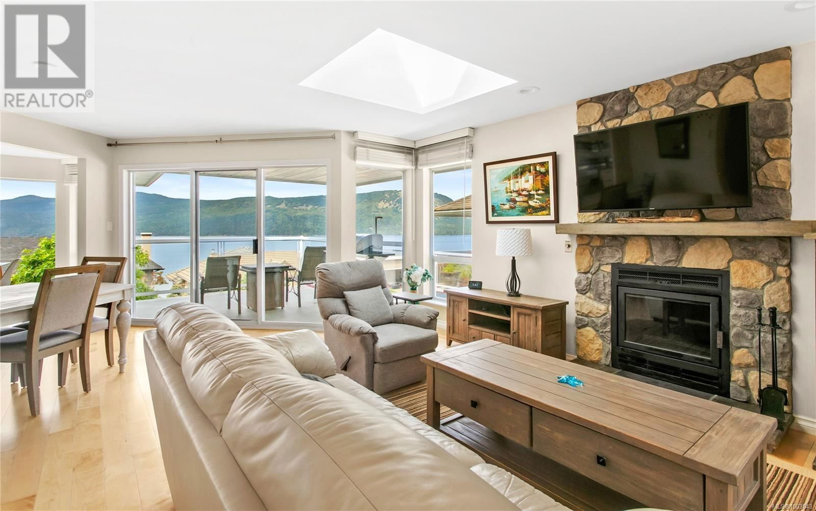 552 MARINE VIEW Image 5