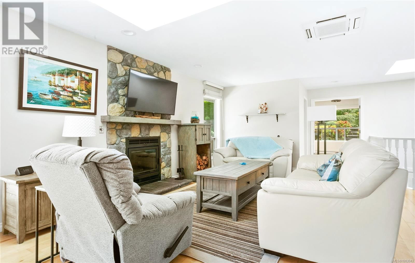 552 MARINE VIEW Image 7