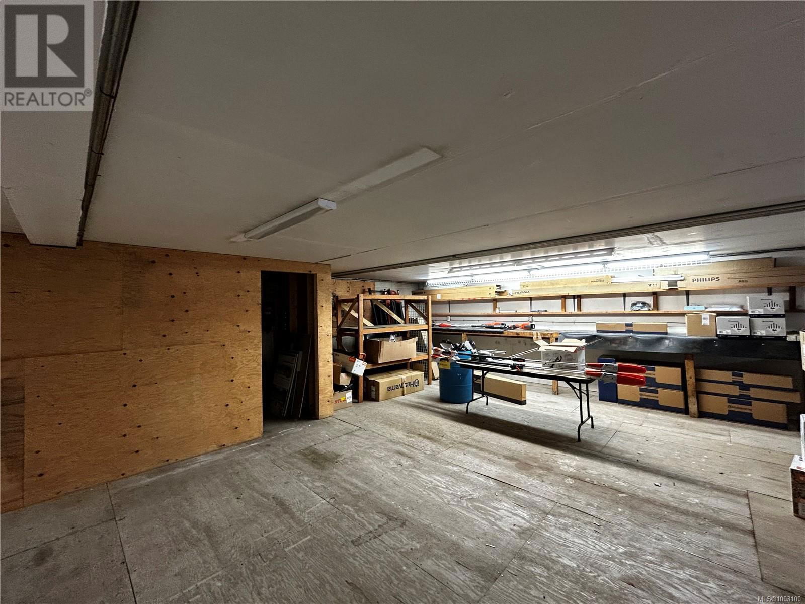 2935 SPROTT ROAD Image 14