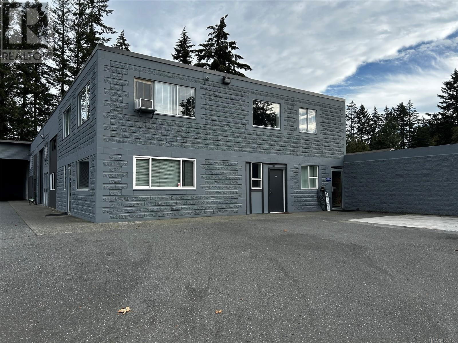 2935 SPROTT ROAD Image 20