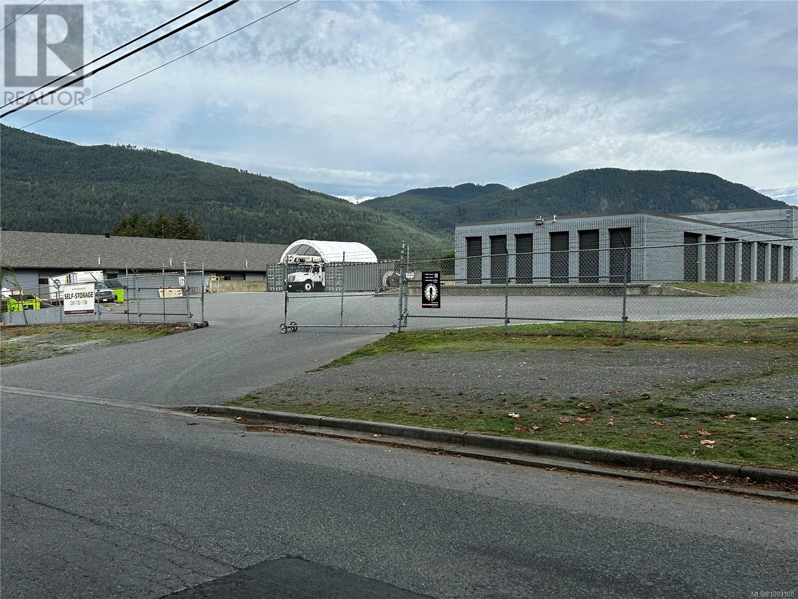2935 SPROTT ROAD Image 35