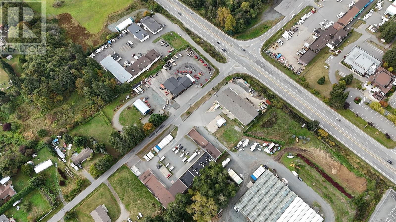 2935 SPROTT ROAD Image 36