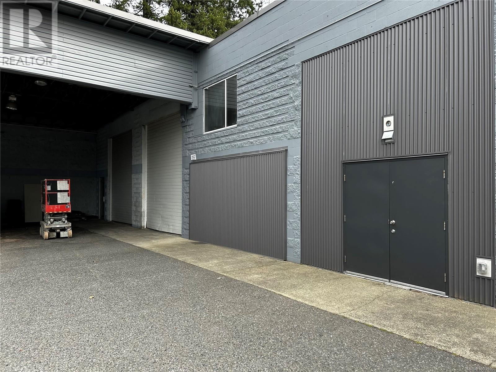 2935 SPROTT ROAD Image 9