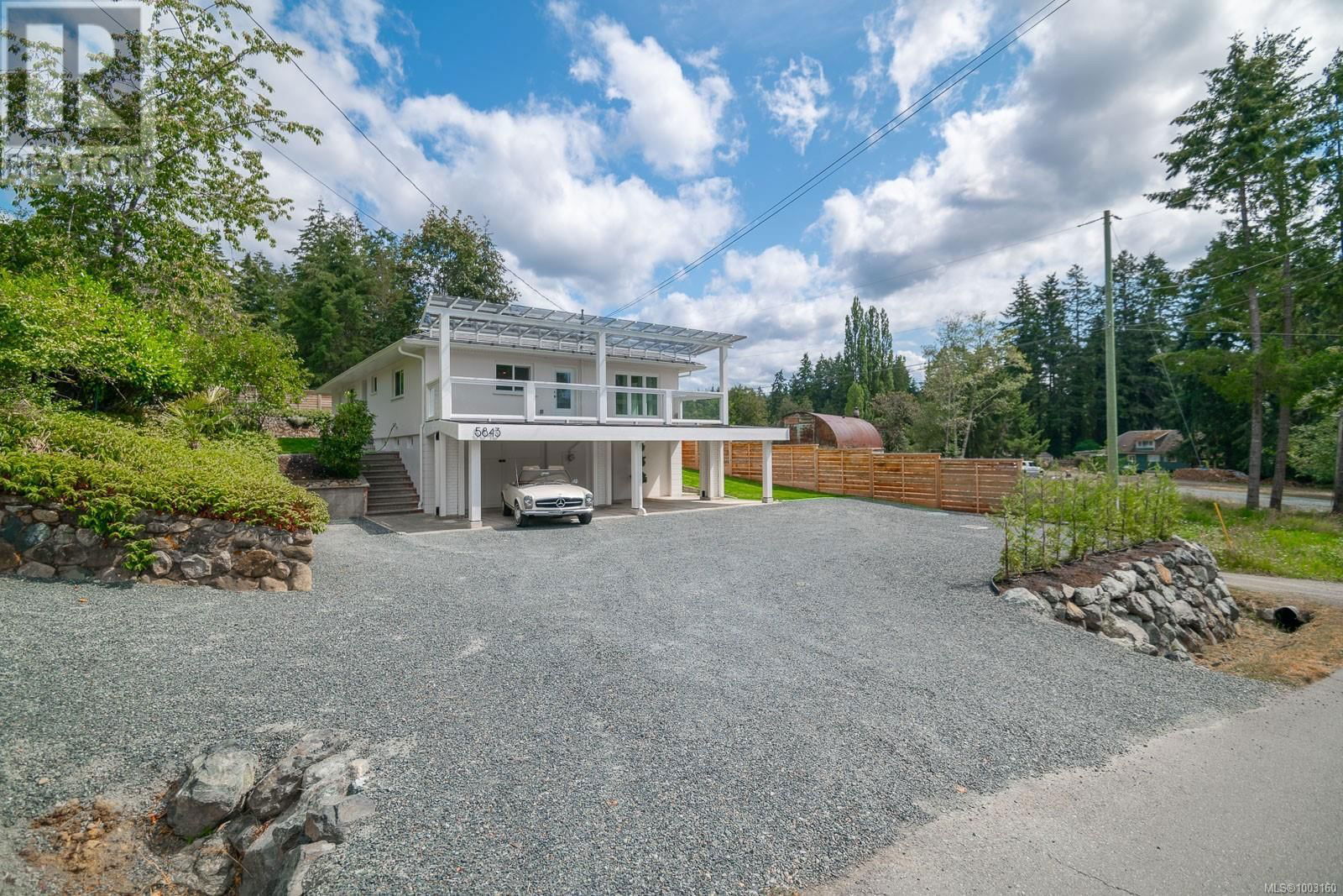 5843 STRATHCONA STREET Image 22