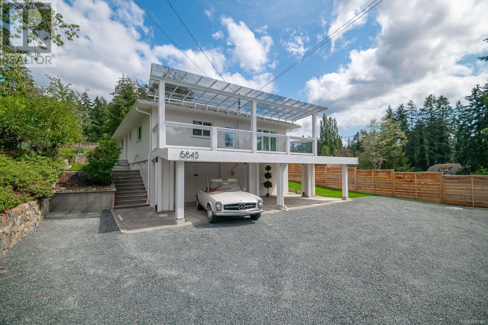 5843 STRATHCONA STREET Image 55