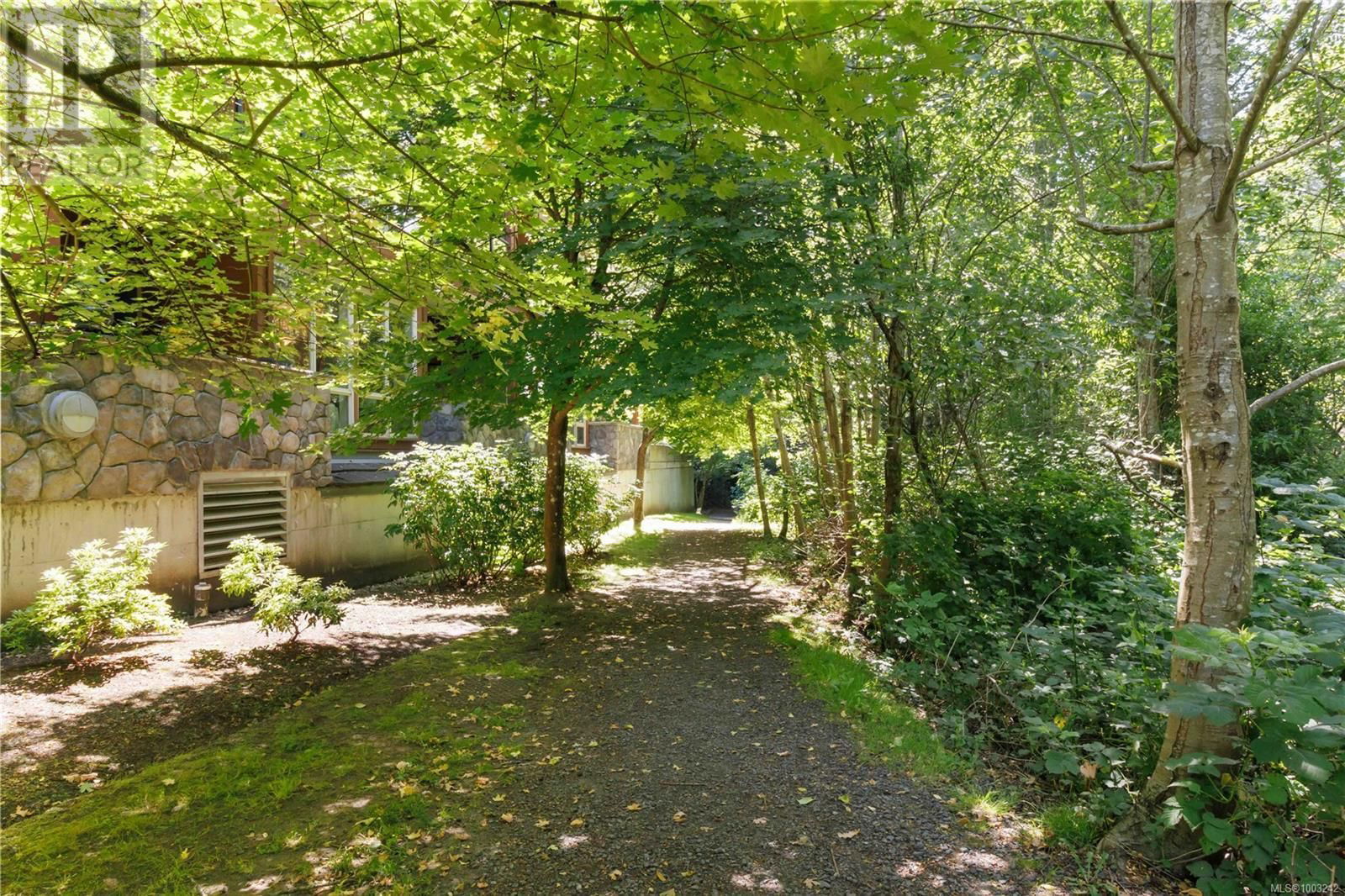 106 - 635 BROOKSIDE ROAD Image 24