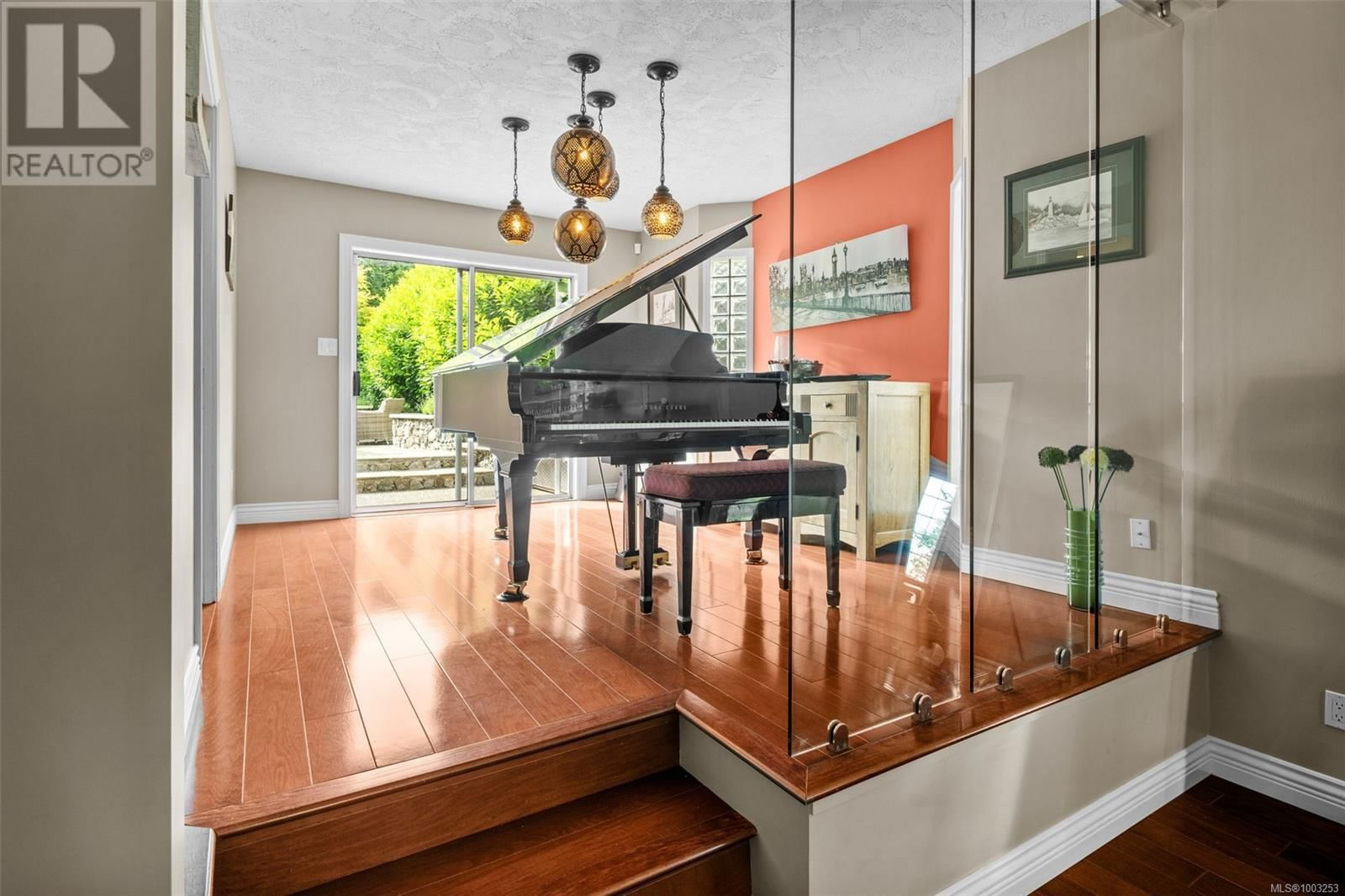 2013 FERNDALE ROAD Image 22