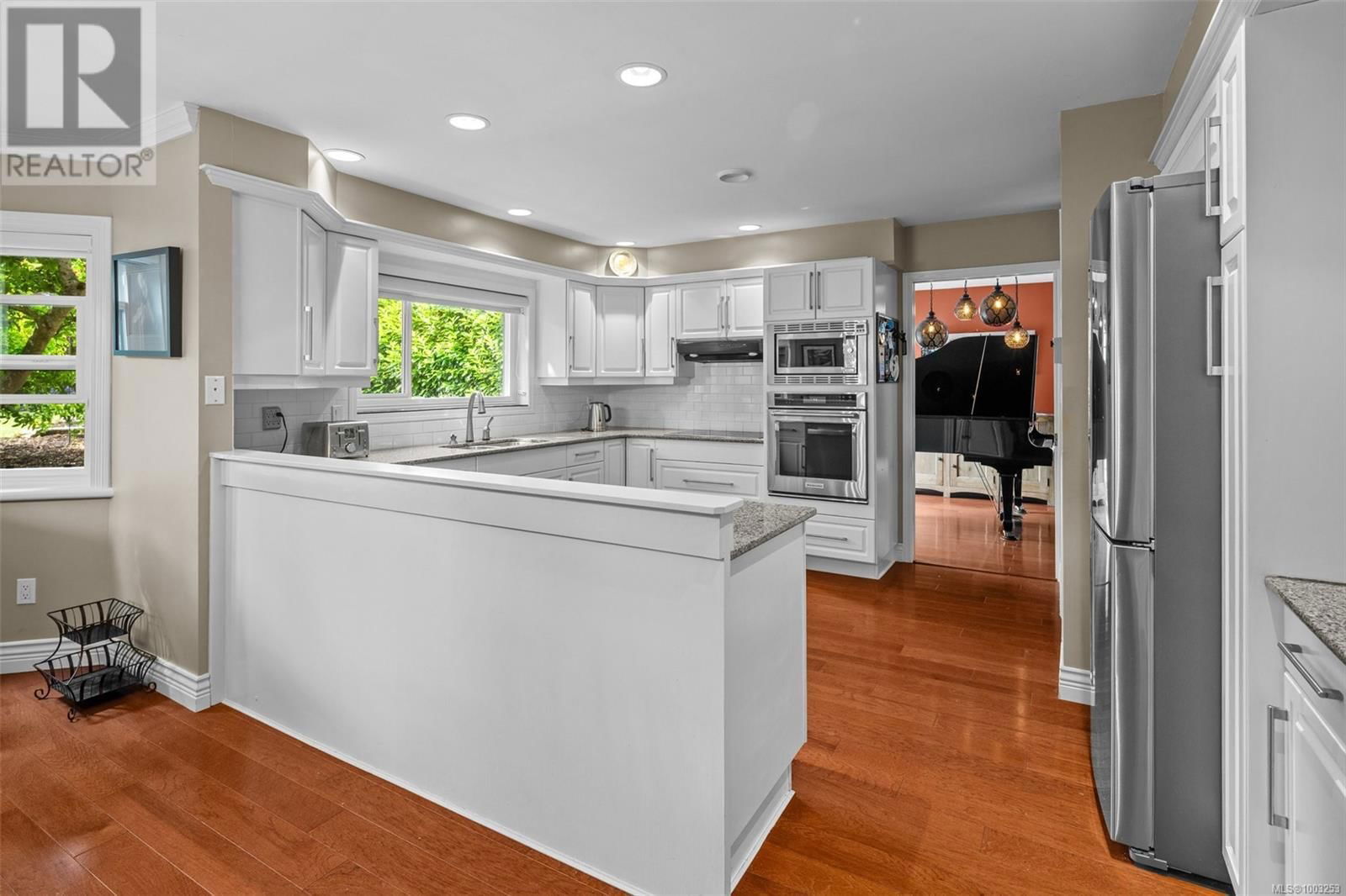 2013 FERNDALE ROAD Image 23