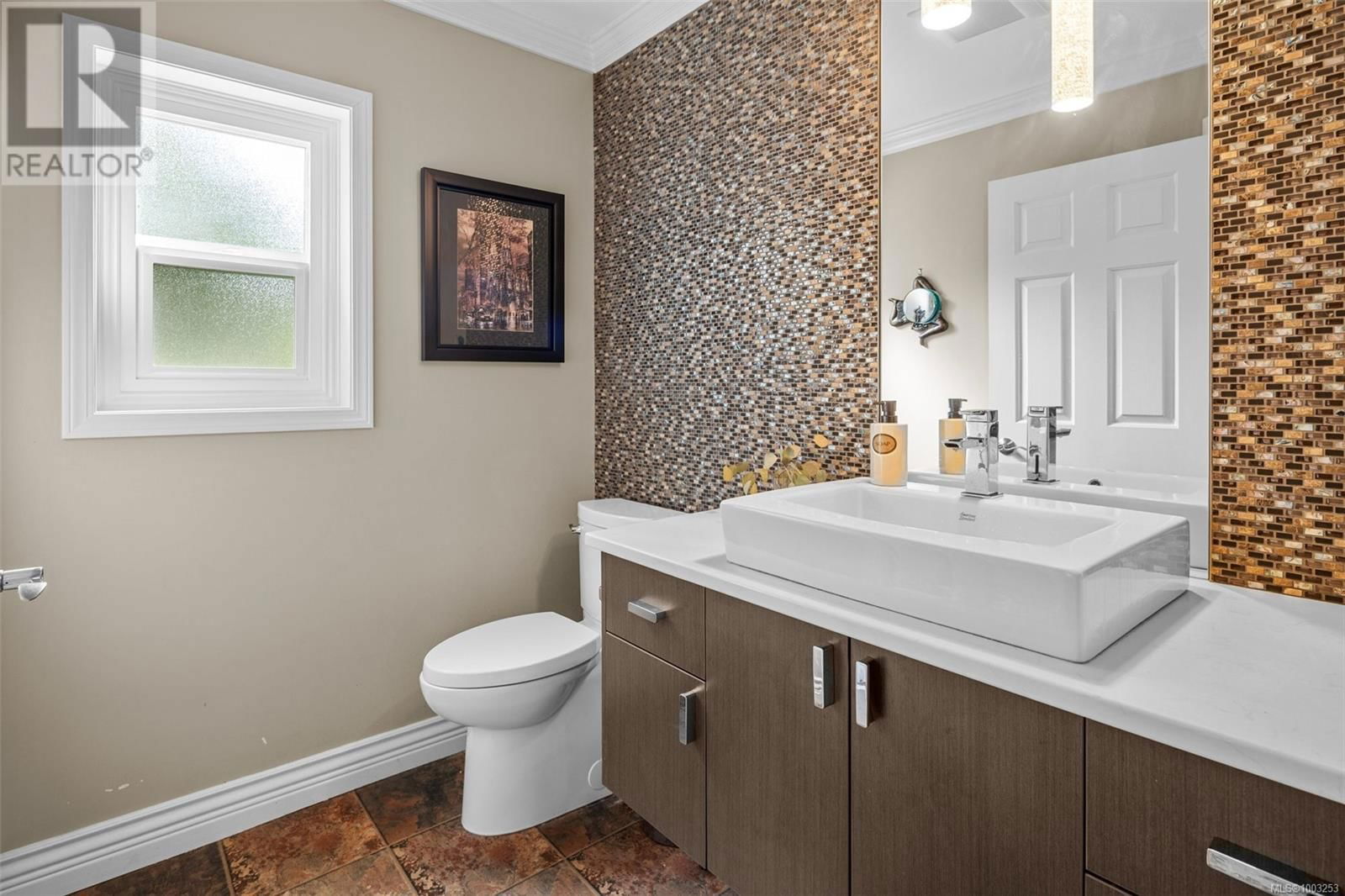 2013 FERNDALE ROAD Image 34
