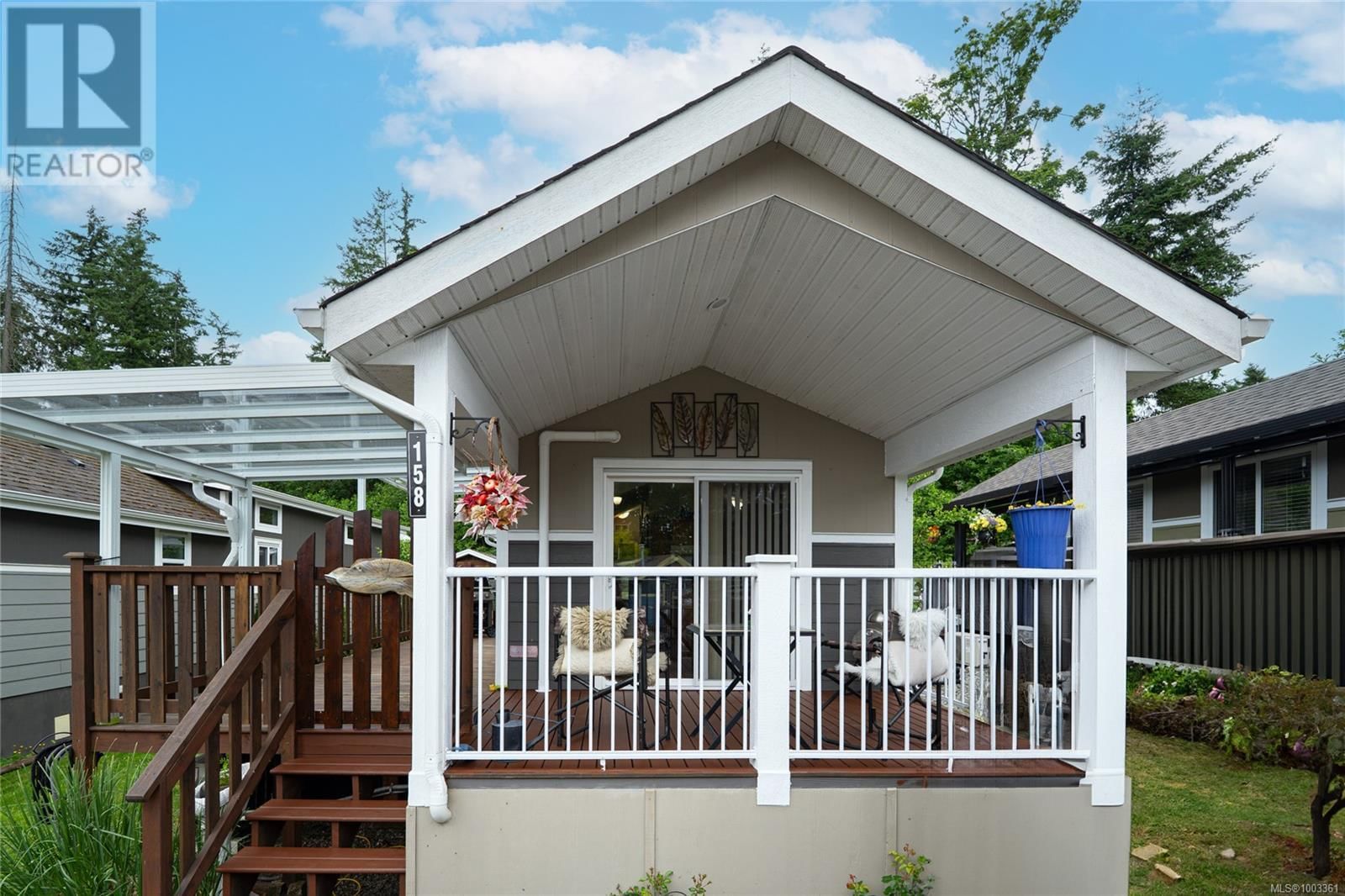 158 3042 RIVER Road property photo