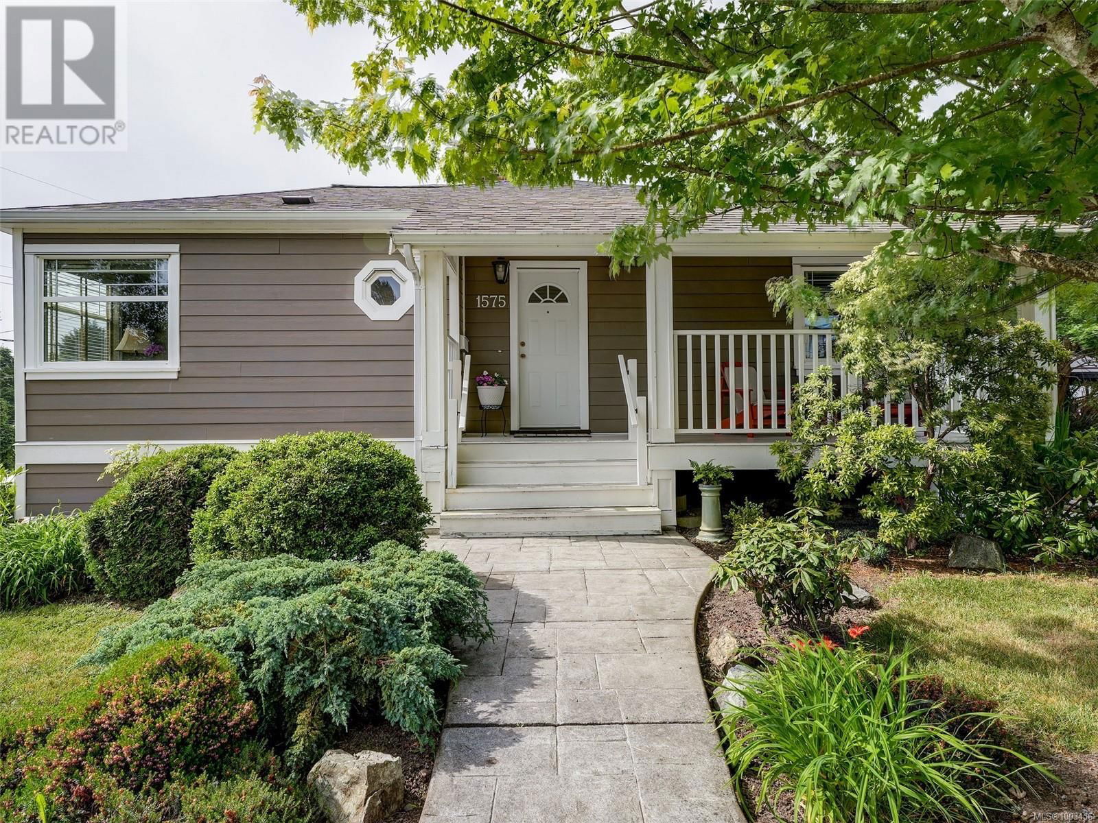 1575 MCRAE AVENUE Image 1