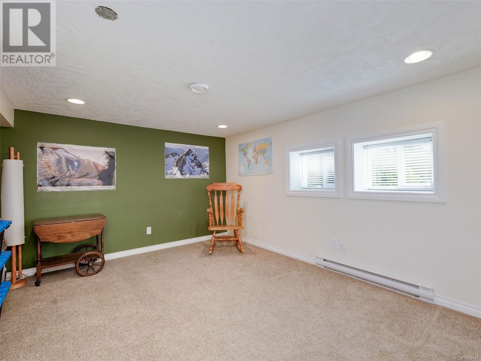 1575 MCRAE AVENUE Image 26