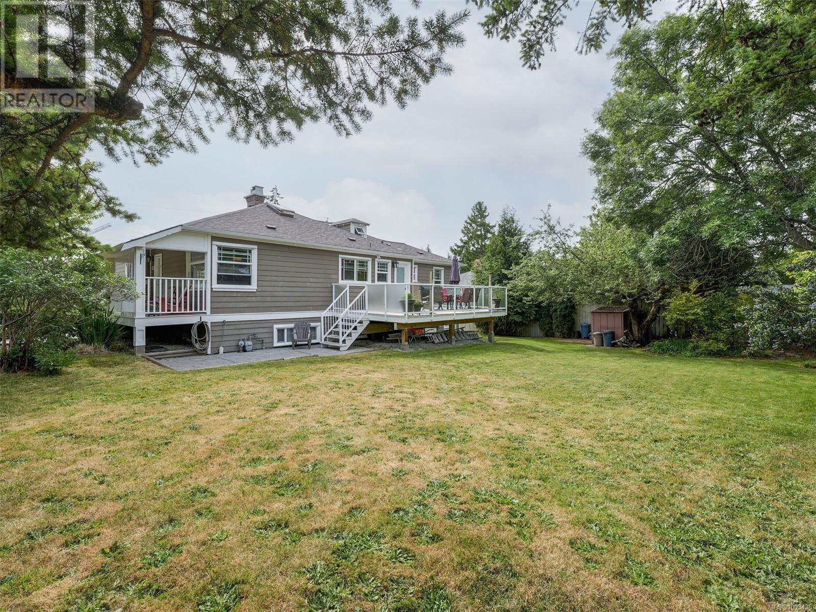 1575 MCRAE AVENUE Image 35