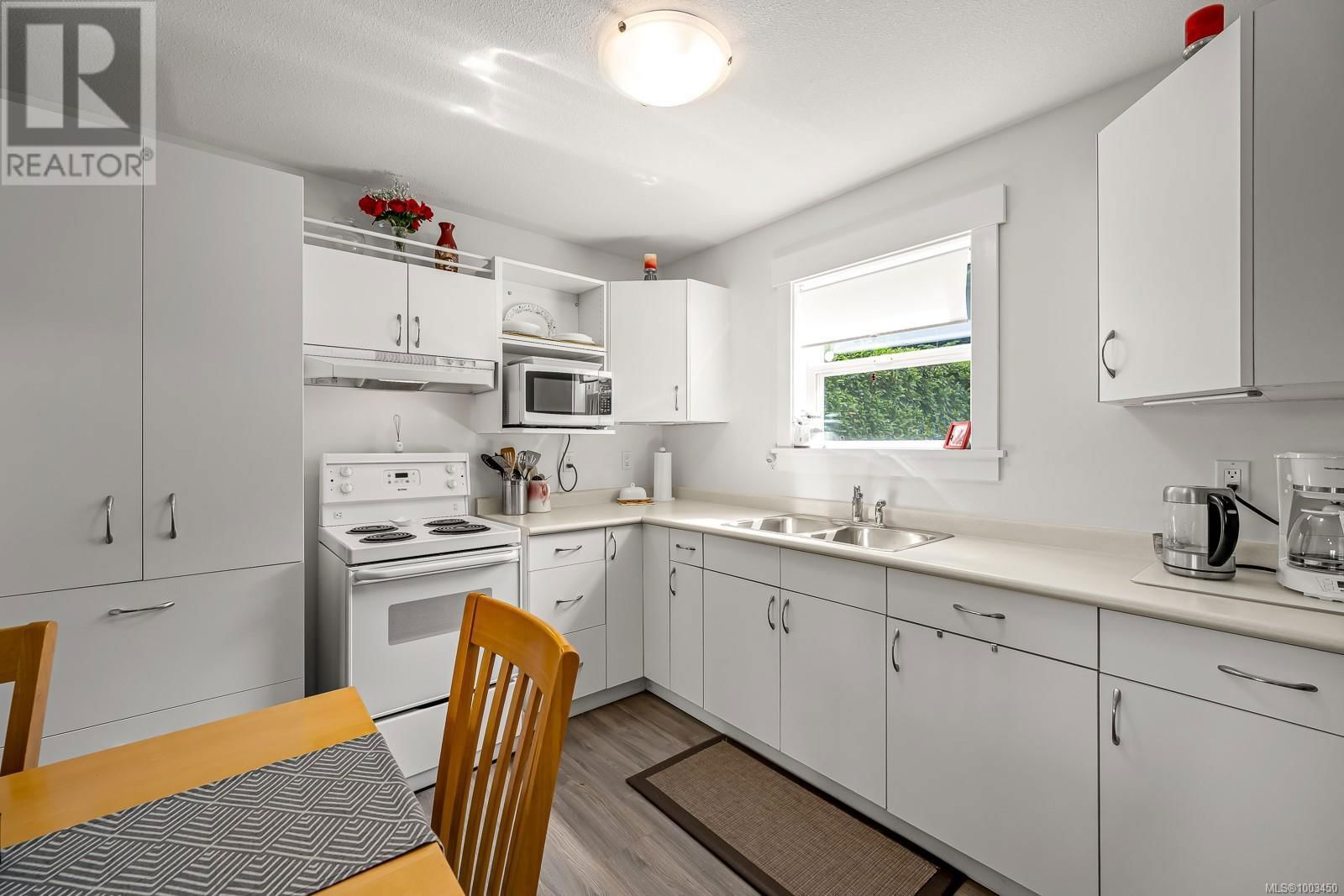 4550 MAPLE GUARD DRIVE Image 15