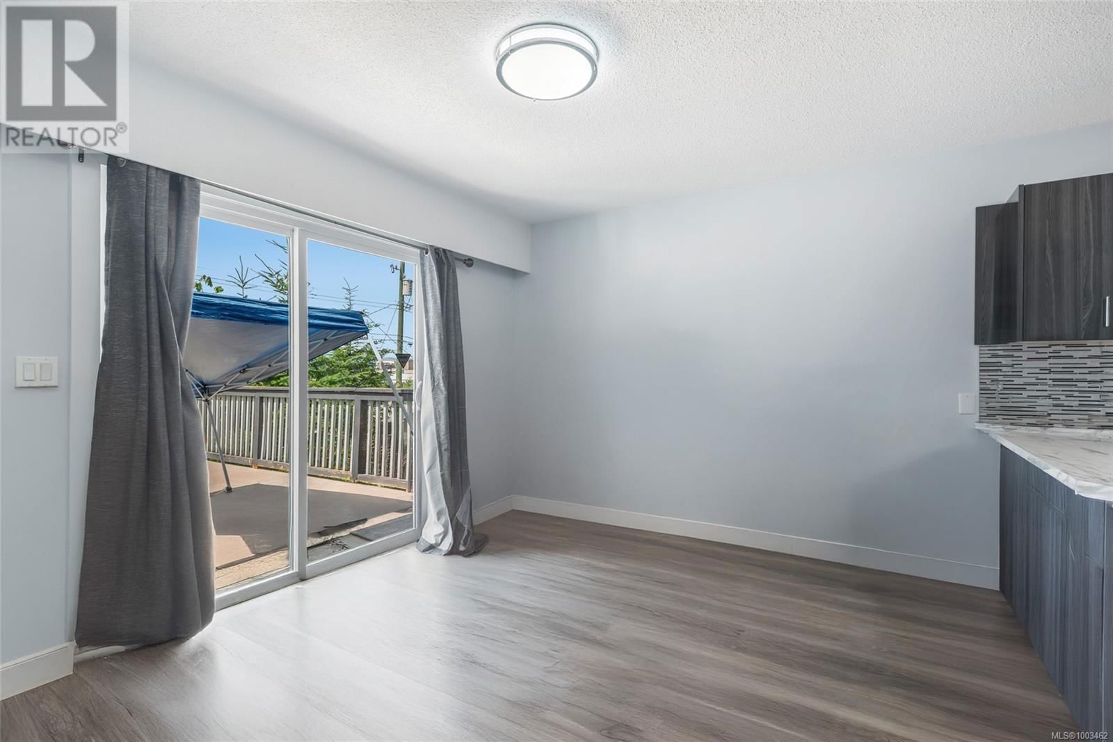 3528 7TH AVENUE Image 4