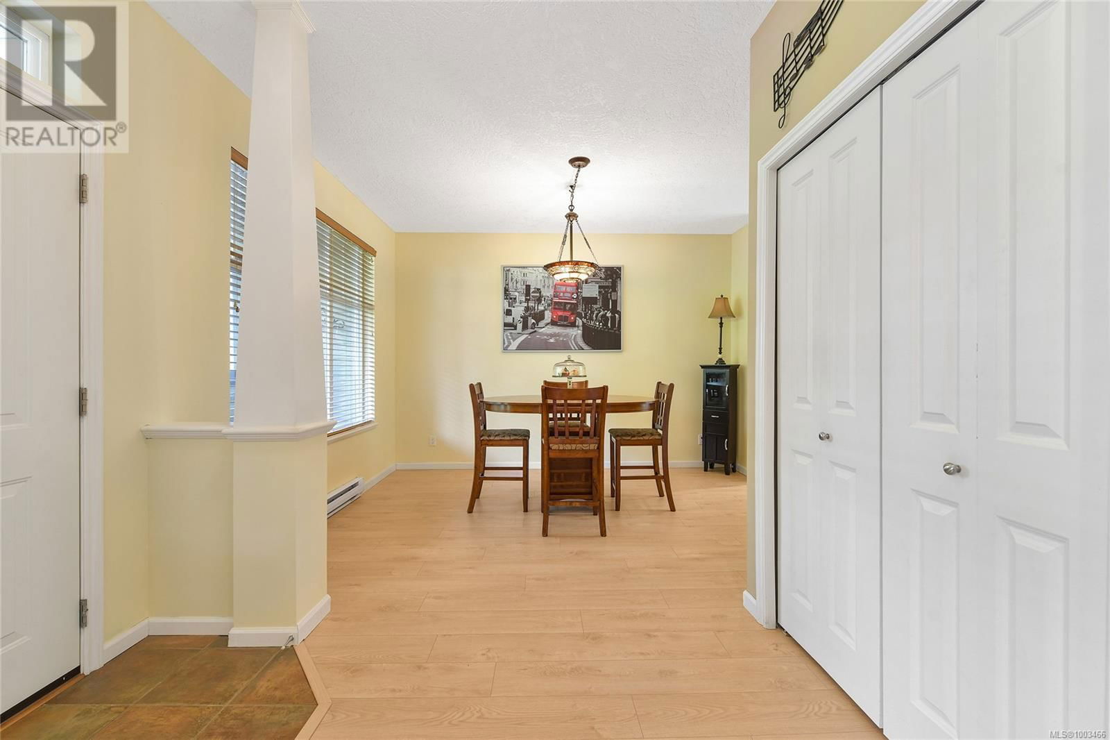 2408 SUNRIVER WAY Image 17