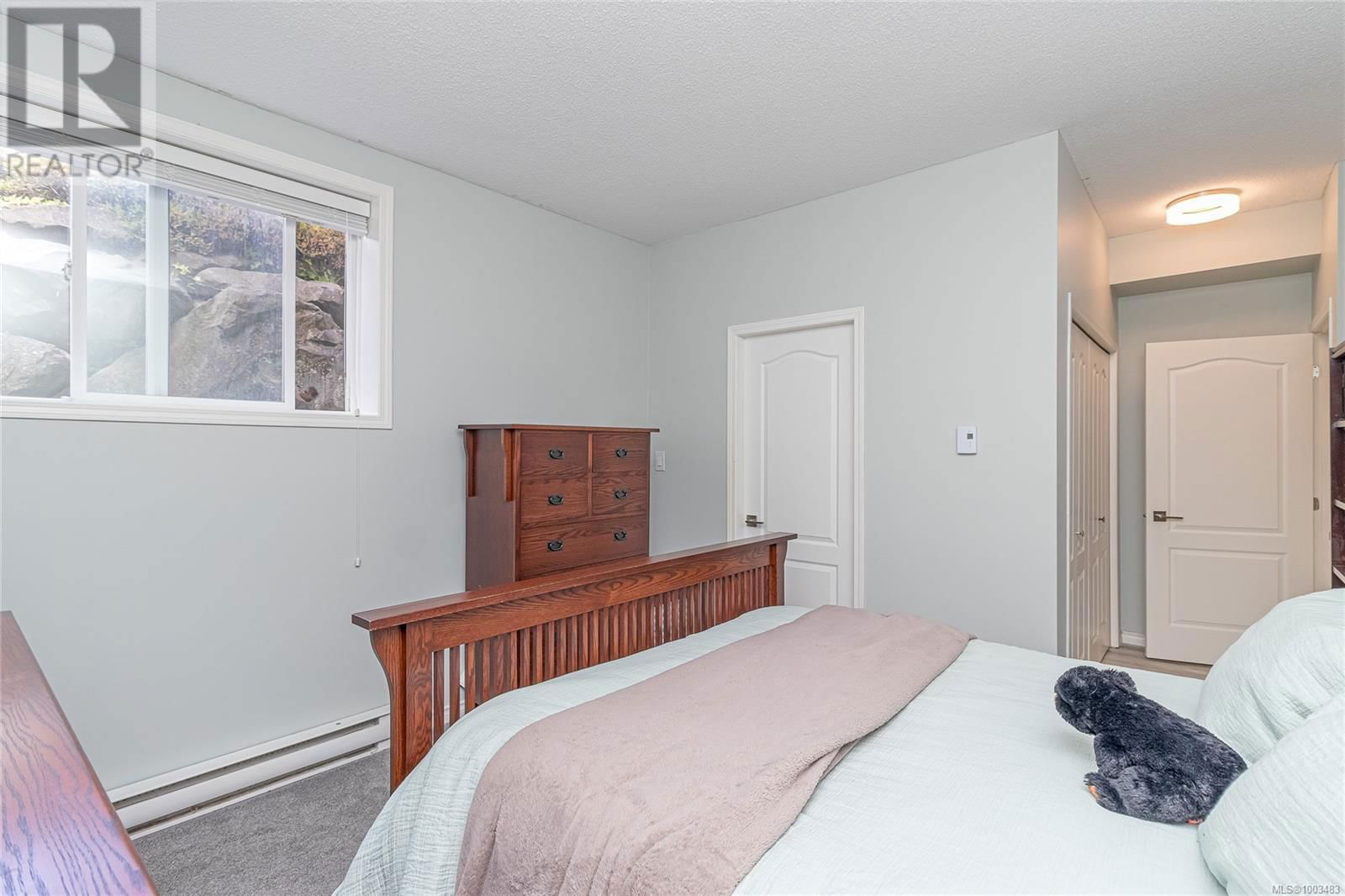 105B - 3000 OAK STREET Image 11