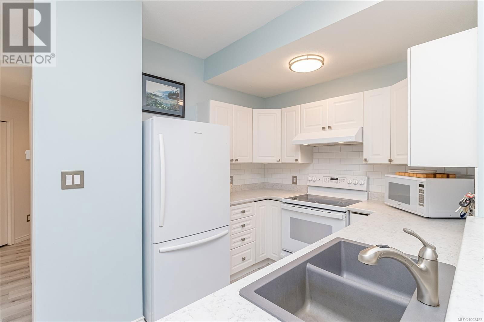 105B - 3000 OAK STREET Image 7