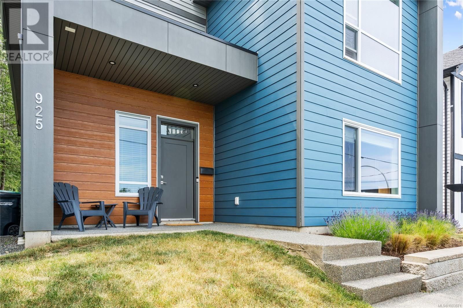 925 HOWARD AVENUE Image 3