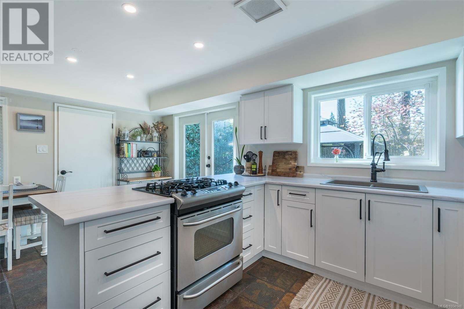 455 TIPTON AVENUE Image 16