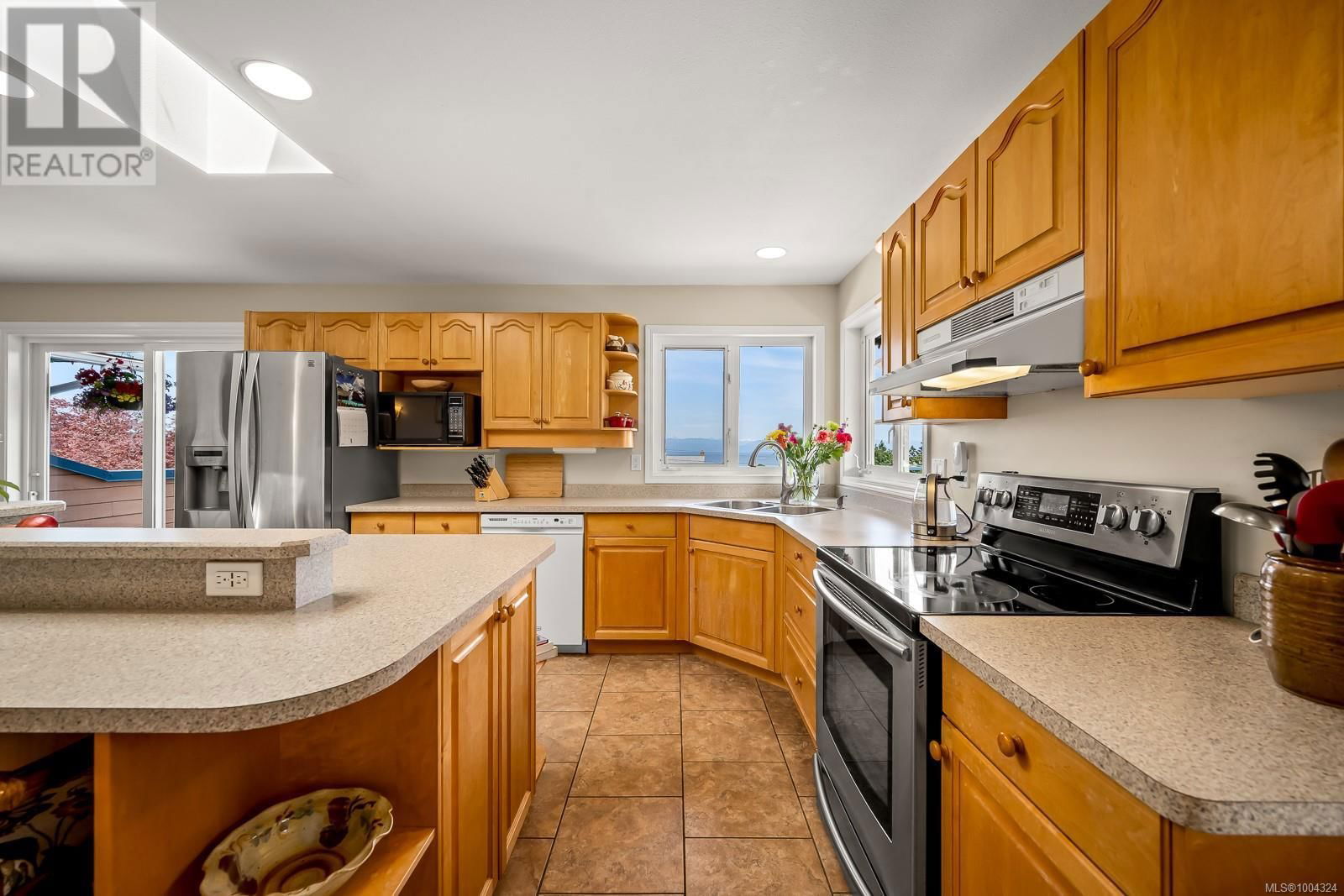 6349 EAGLES DRIVE Image 10