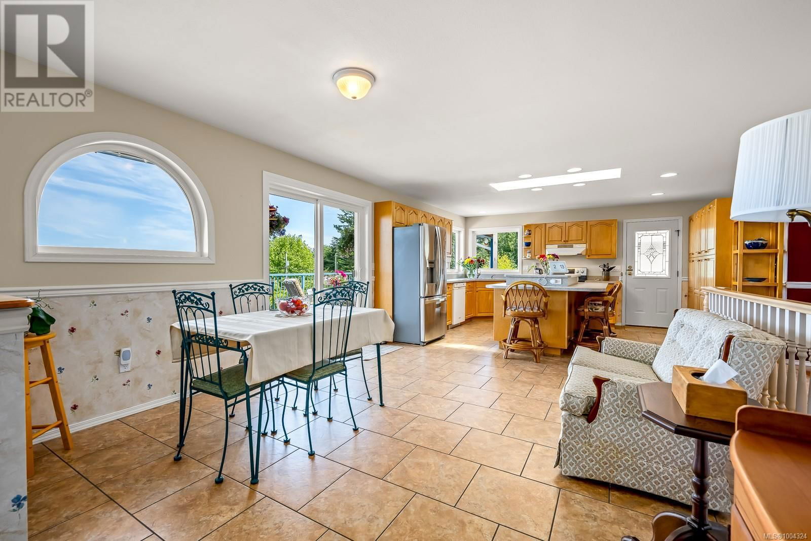 6349 EAGLES DRIVE Image 15