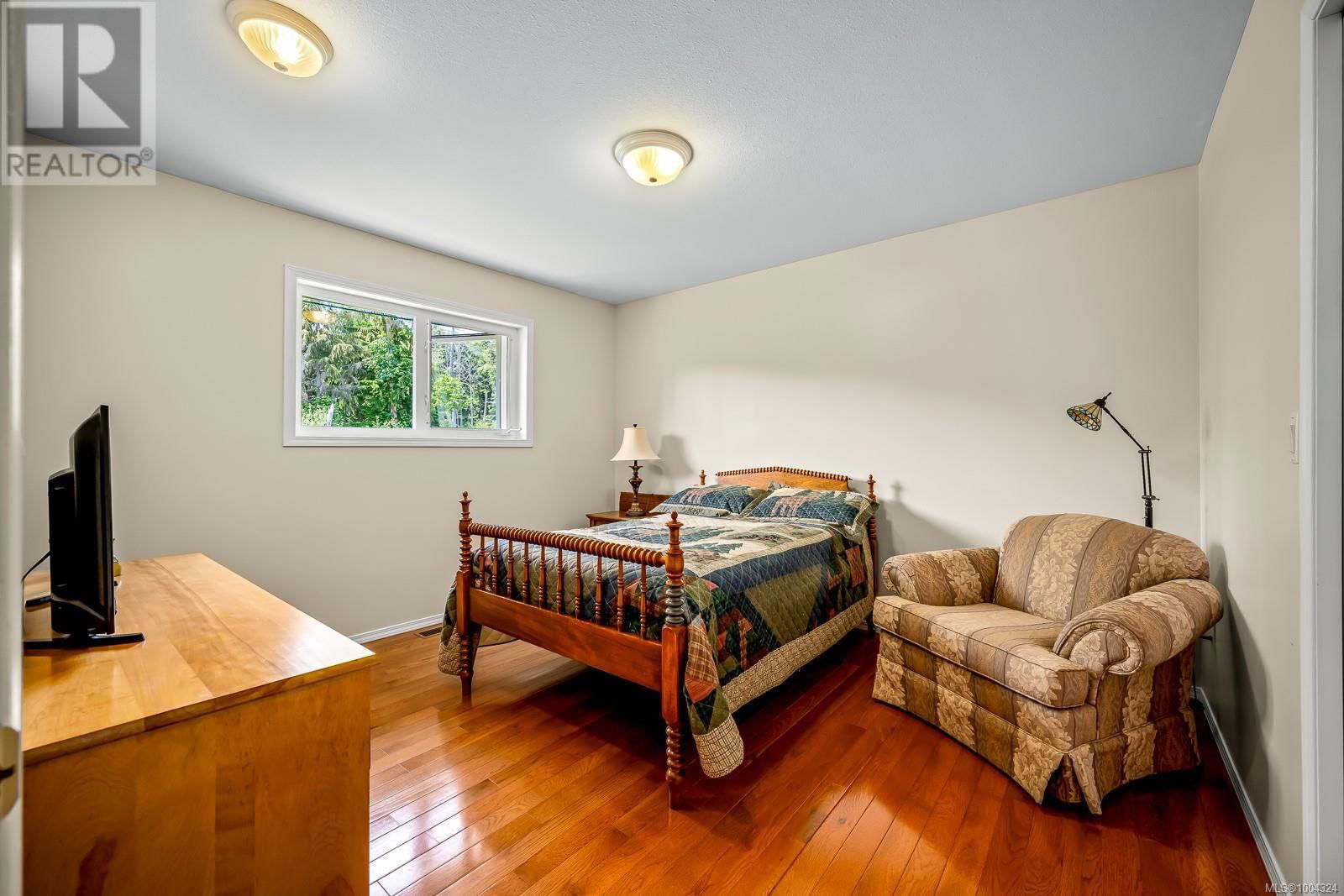 6349 EAGLES DRIVE Image 23