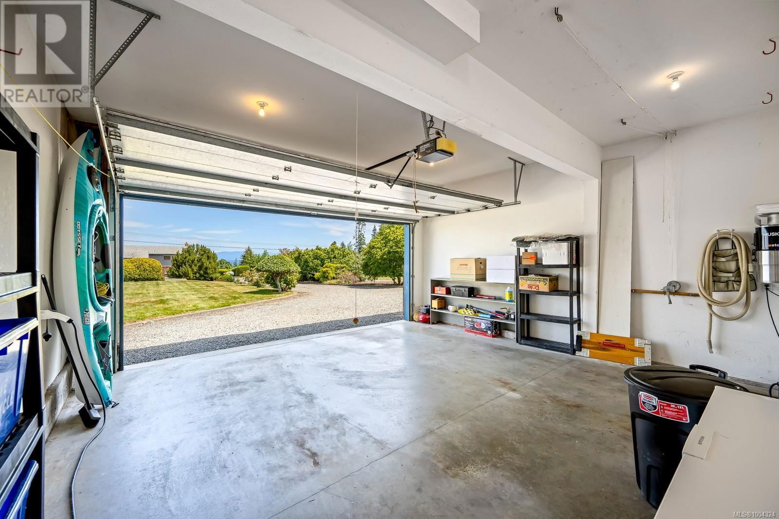 6349 EAGLES DRIVE Image 39