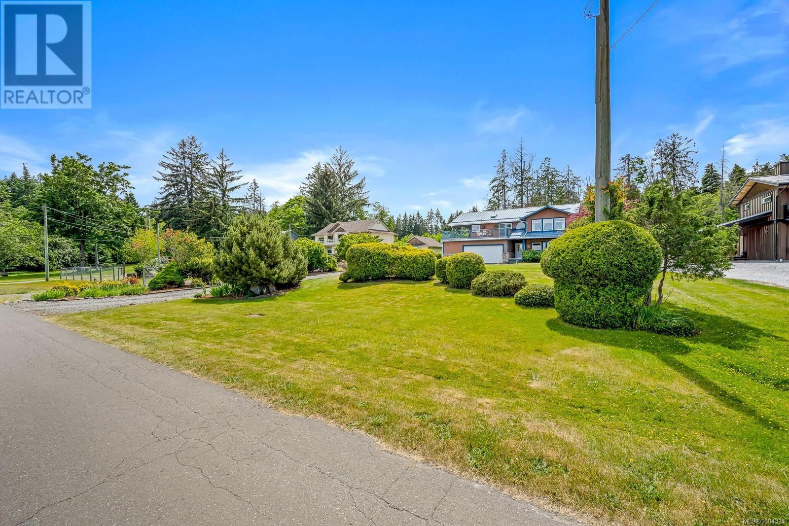 6349 EAGLES DRIVE Image 43