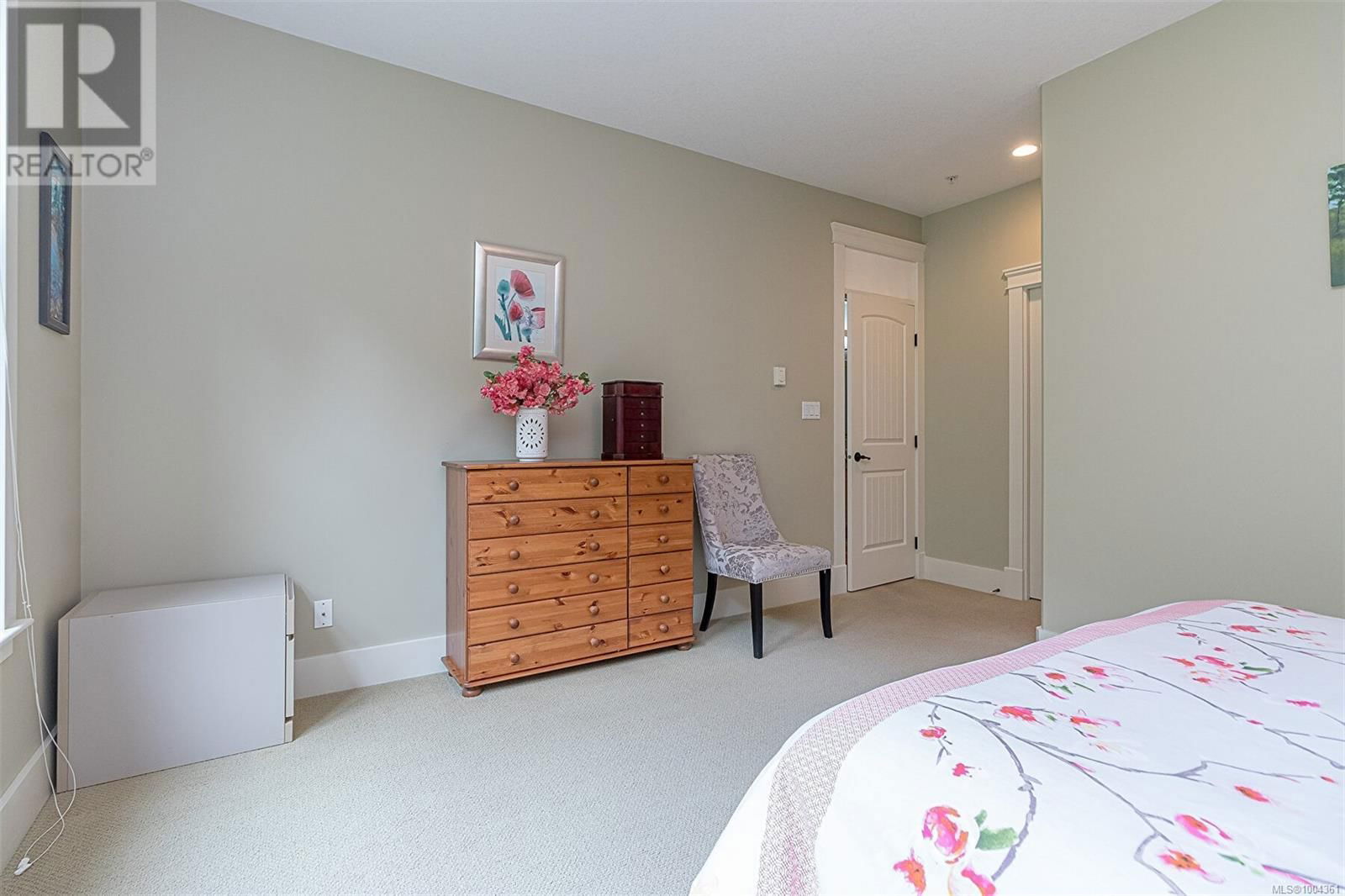 4814 BRIDGEWOOD CLOSE Image 17