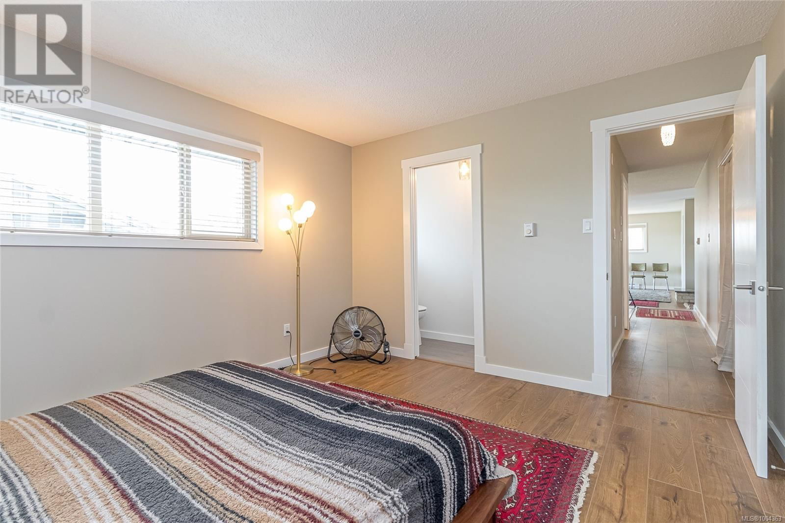 93 CILAIRE DRIVE Image 24