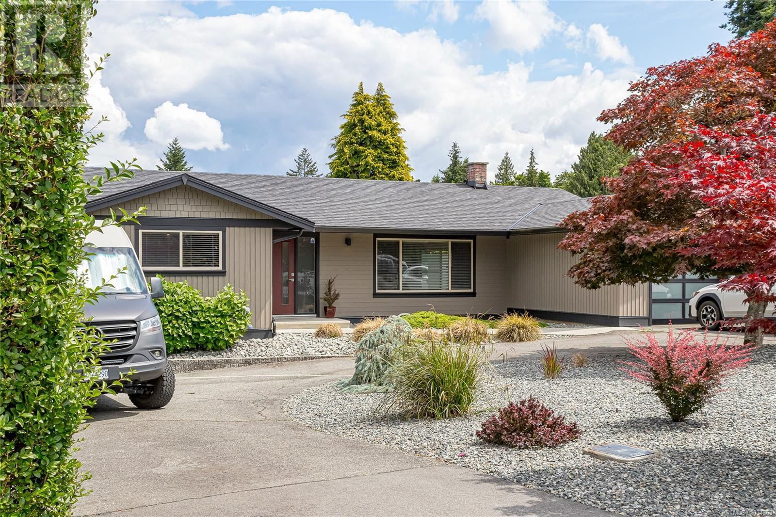 93 CILAIRE DRIVE Image 31