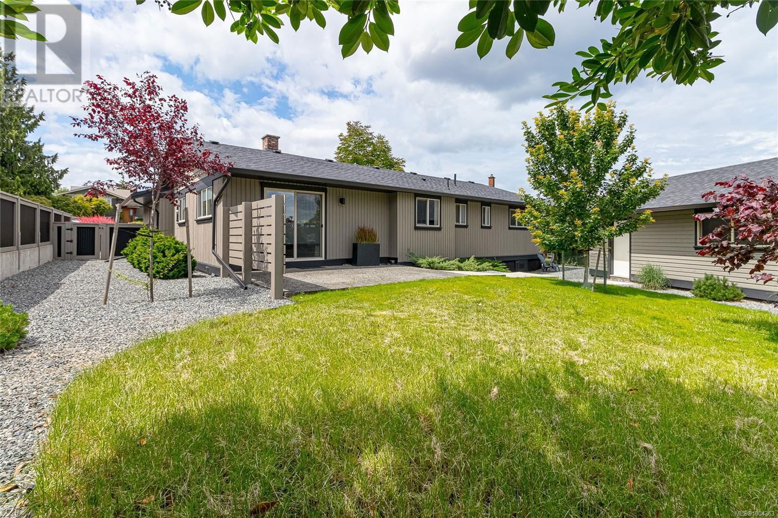 93 CILAIRE DRIVE Image 33