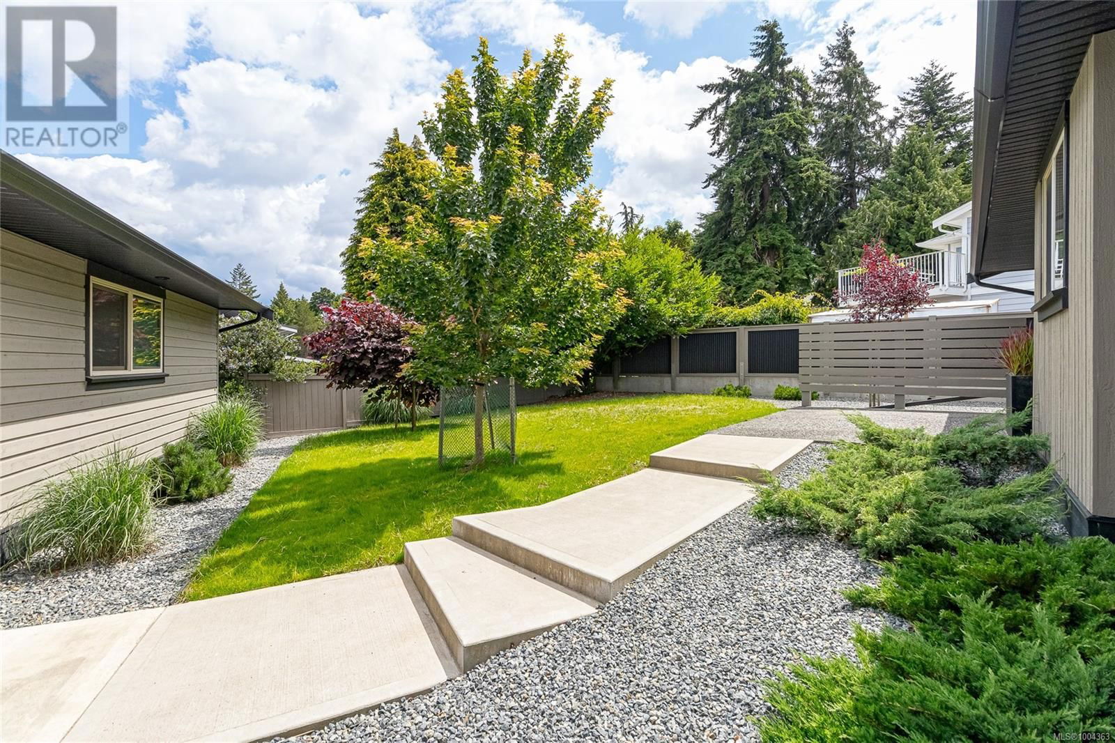 93 CILAIRE DRIVE Image 37