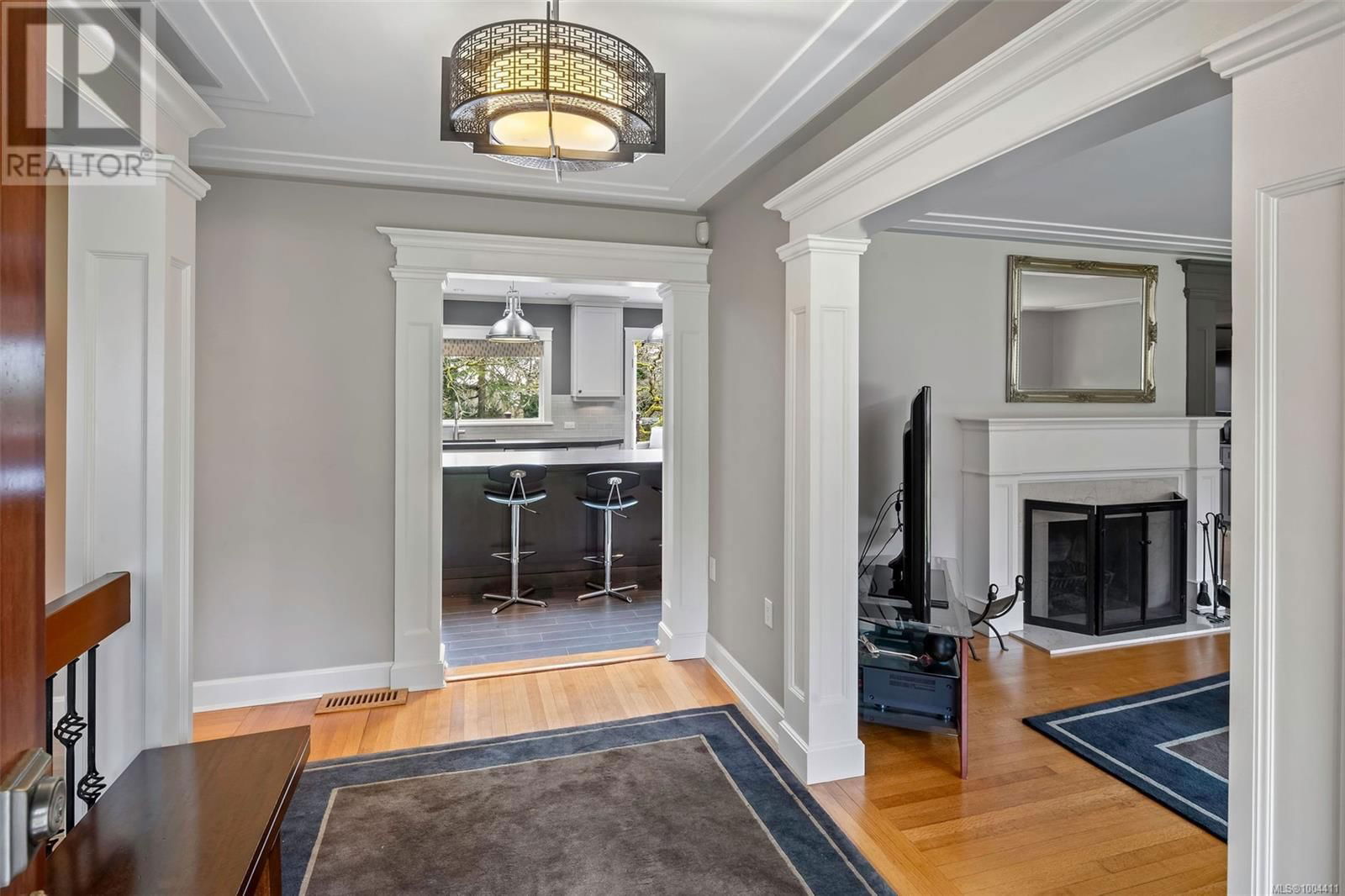3465 CADBORO BAY ROAD Image 10
