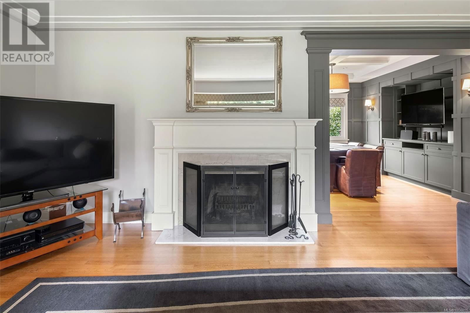 3465 CADBORO BAY ROAD Image 18