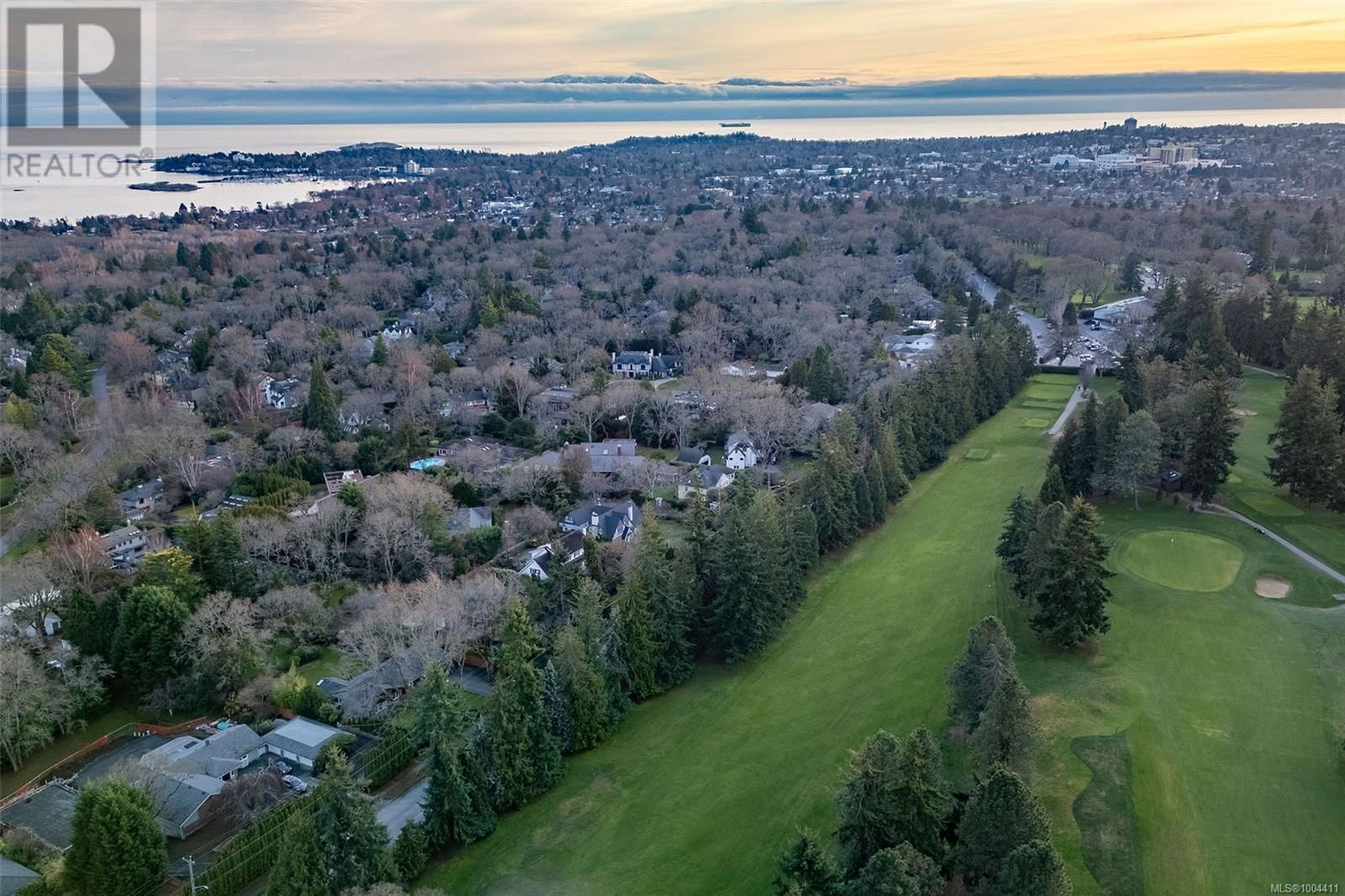 3465 CADBORO BAY ROAD Image 61