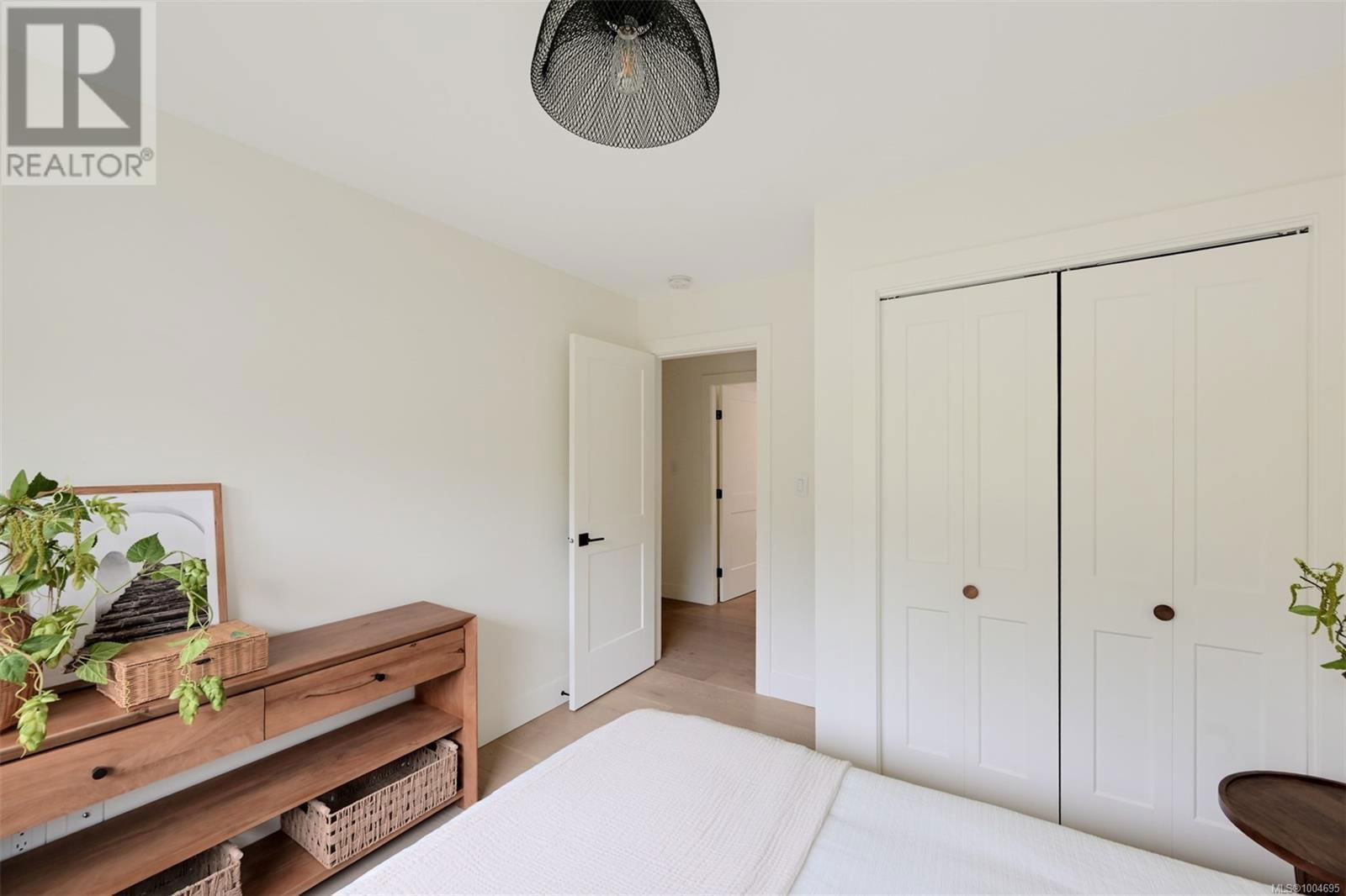 2091 STONEHEWER PLACE Image 35