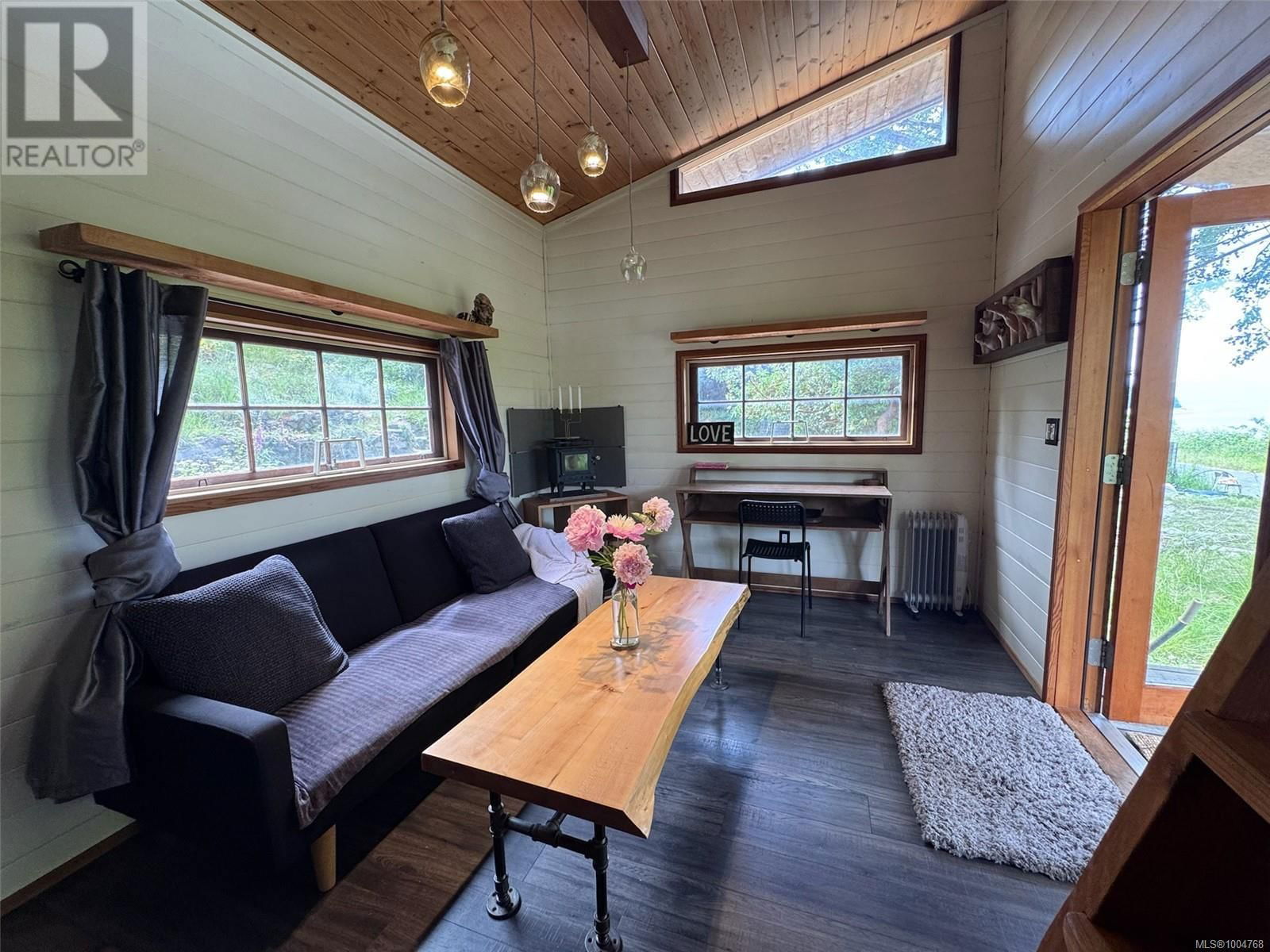 482 SMELT BAY ROAD Image 11