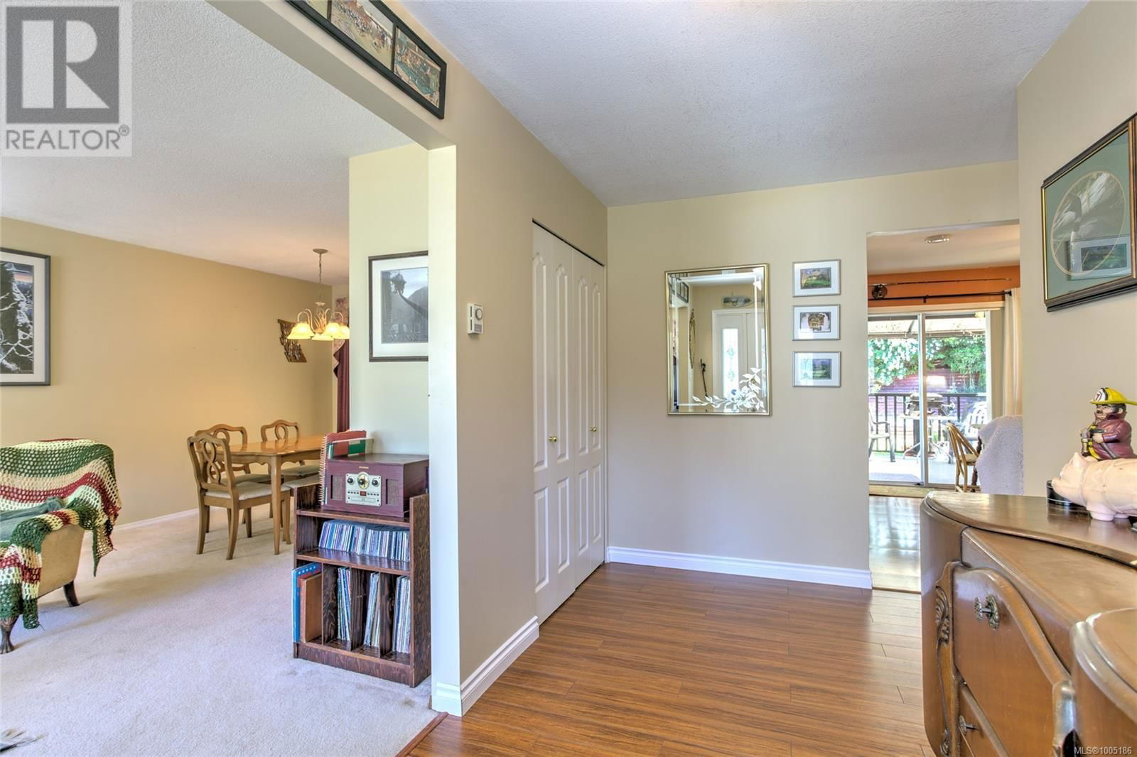 206 COWICHAN AVENUE EAST Image 11