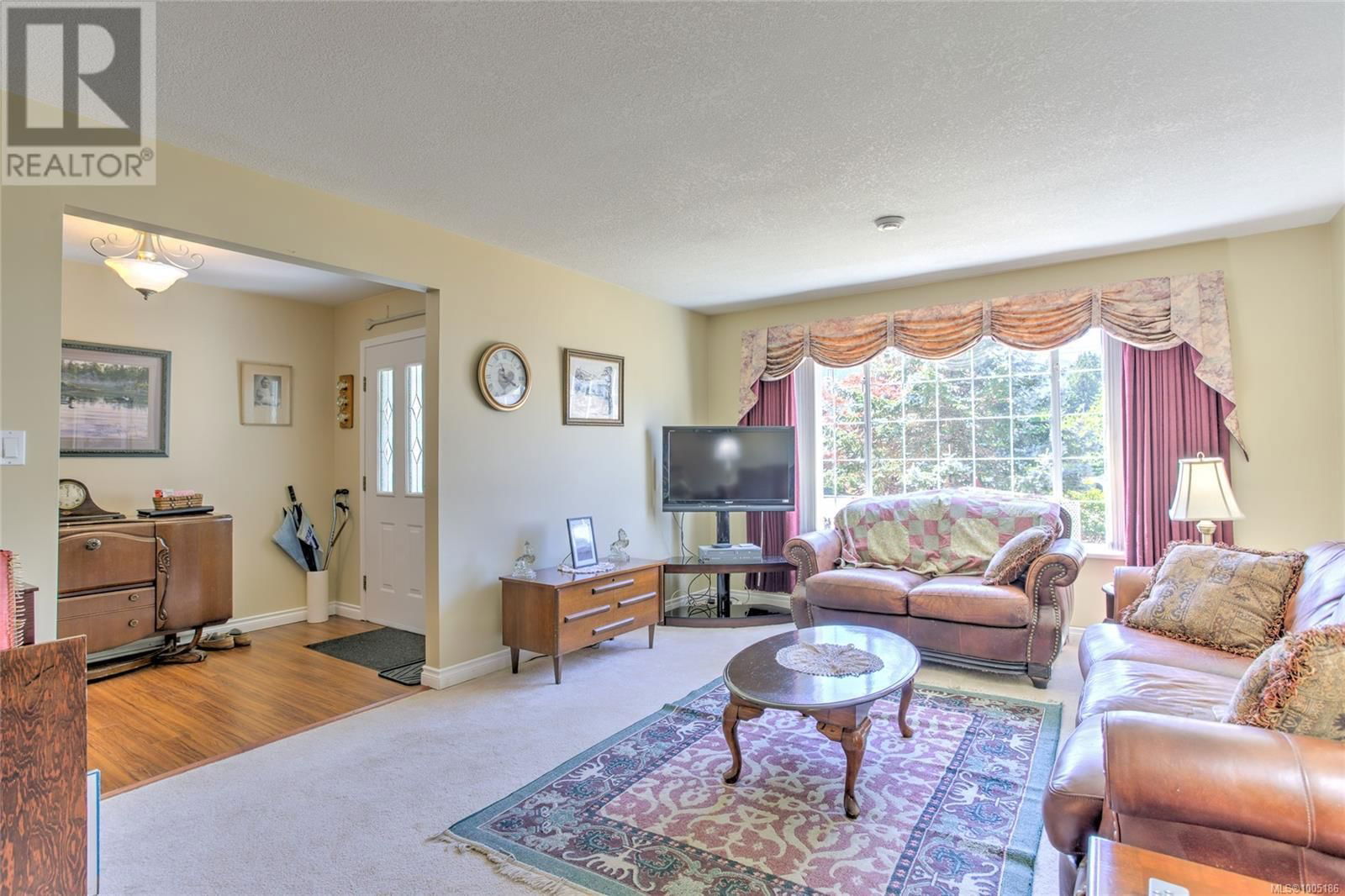 206 COWICHAN AVENUE EAST Image 12