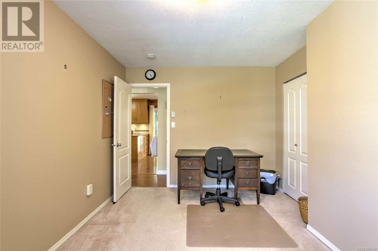 206 COWICHAN AVENUE EAST Image 23