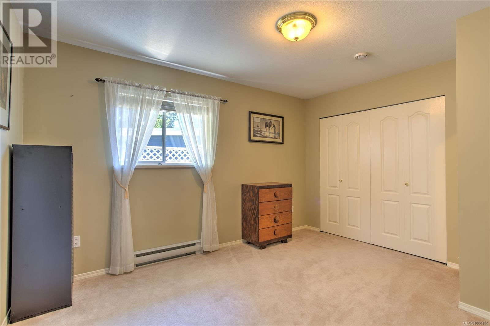206 COWICHAN AVENUE EAST Image 26