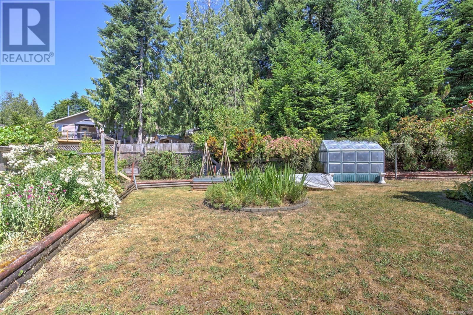 206 COWICHAN AVENUE EAST Image 37