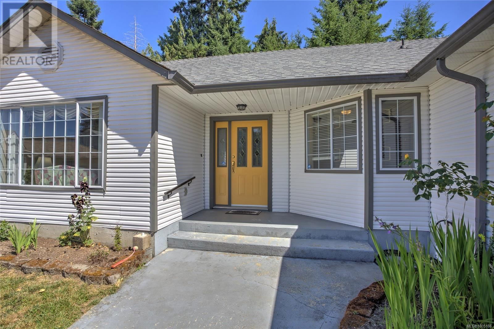 206 COWICHAN AVENUE EAST Image 9