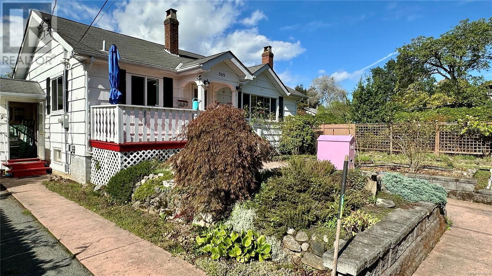 365 HOWARD AVENUE Image 4