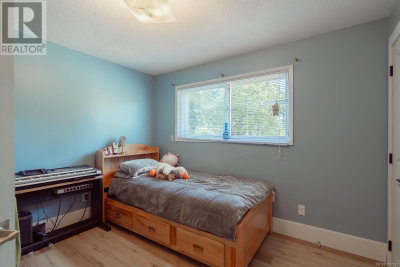 7405/7425 Lantzville Road | Lantzville British Columbia | Slide Image Thirty-two