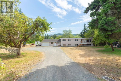 7405/7425 Lantzville Road | Lantzville British Columbia | Slide Image Forty-one