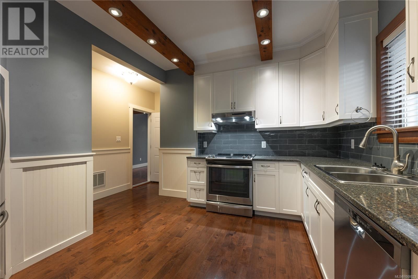 351 Wesley Street property photo