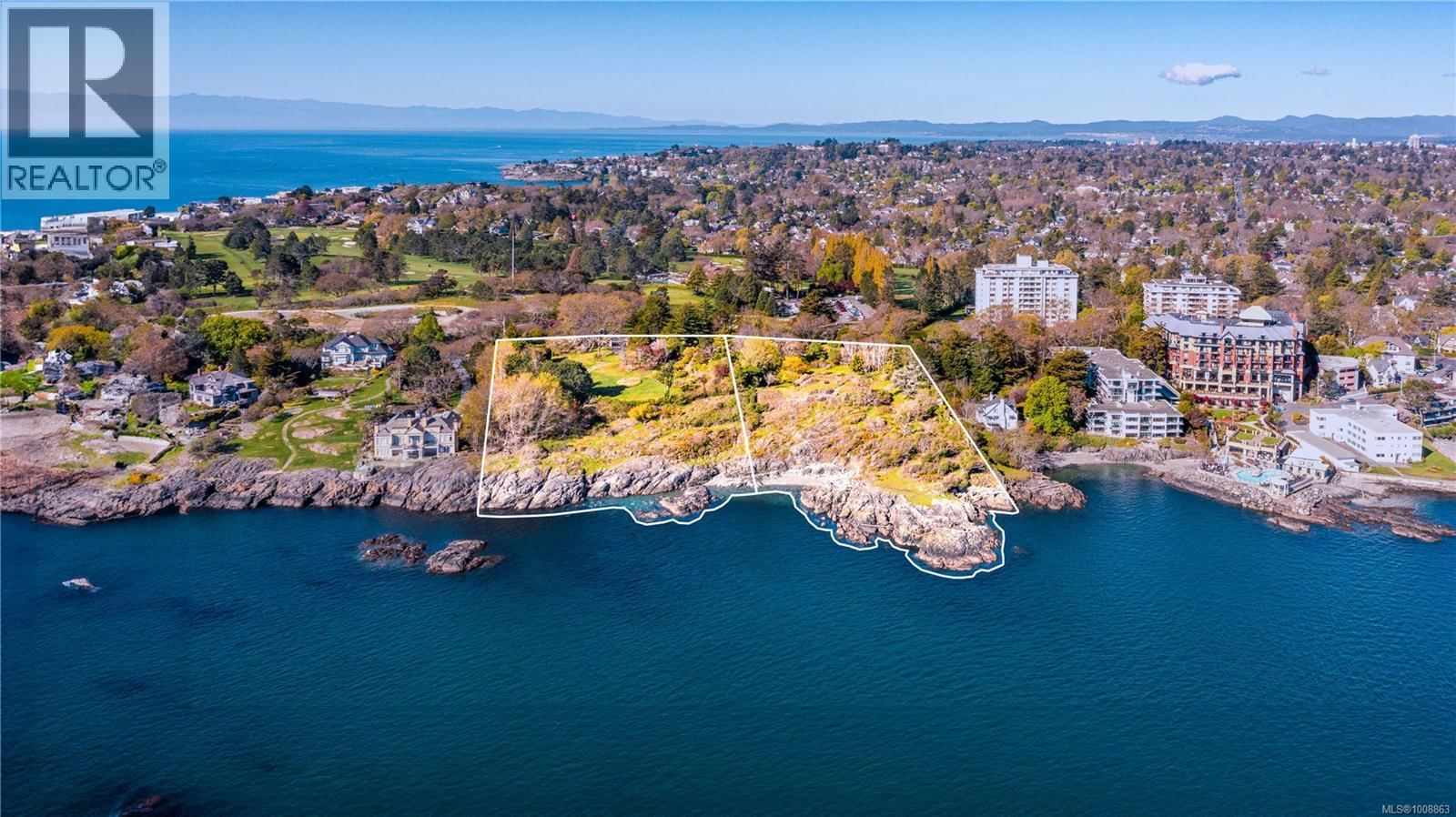 1069/1101 Beach Drive, Oak Bay, British Columbia V8S 2N2